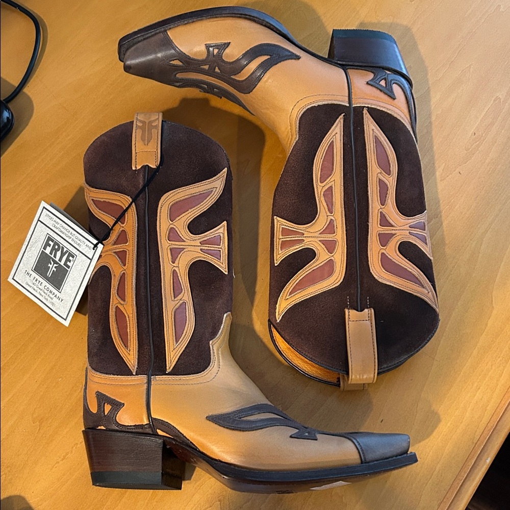 Rare four tone vintage Spain made Frye cowboy Boots 7.5